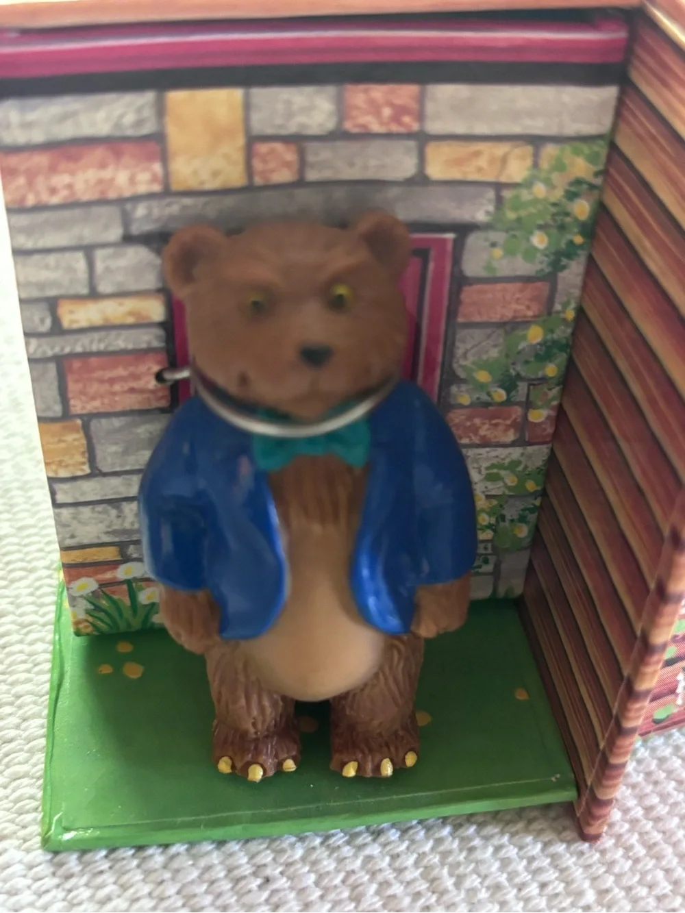 Walter Foster Goldilocks and The Three Bear book Playhouse & Figures 1999